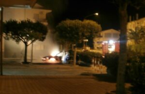 incendio autos quillace lido