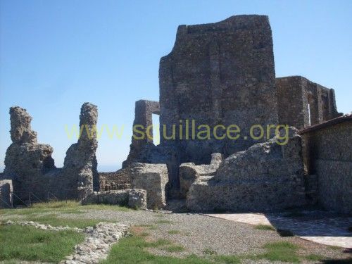 castello squillace interno